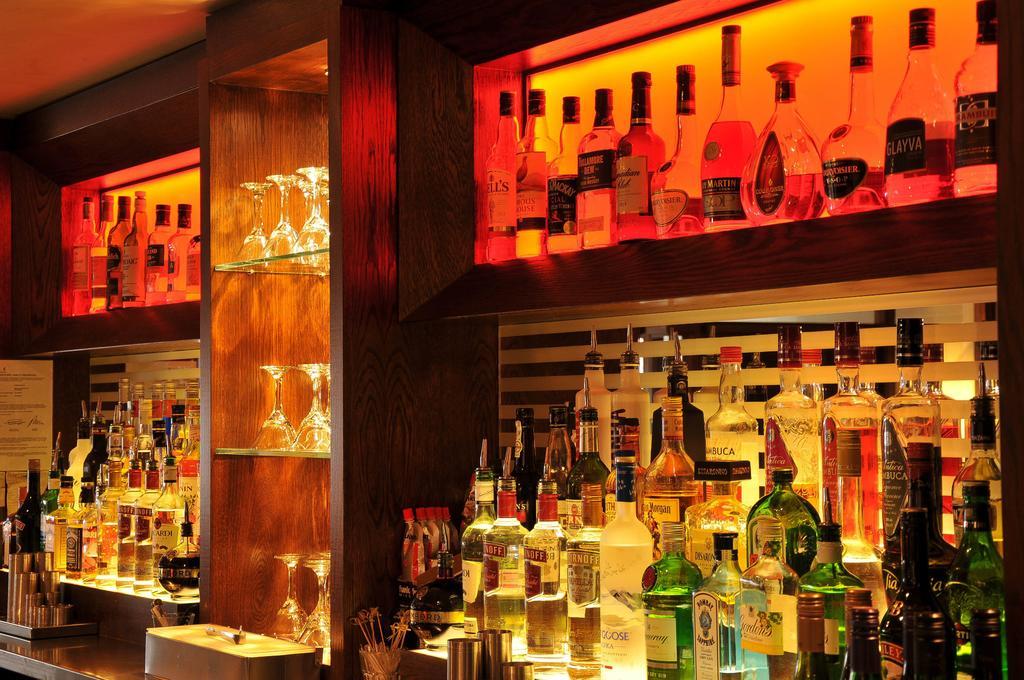 Mondo Hotel コートブリッジ エクステリア 写真