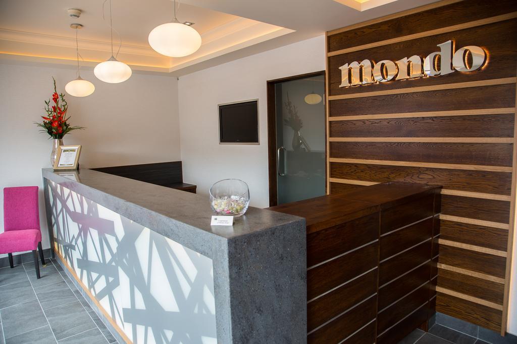 Mondo Hotel コートブリッジ エクステリア 写真