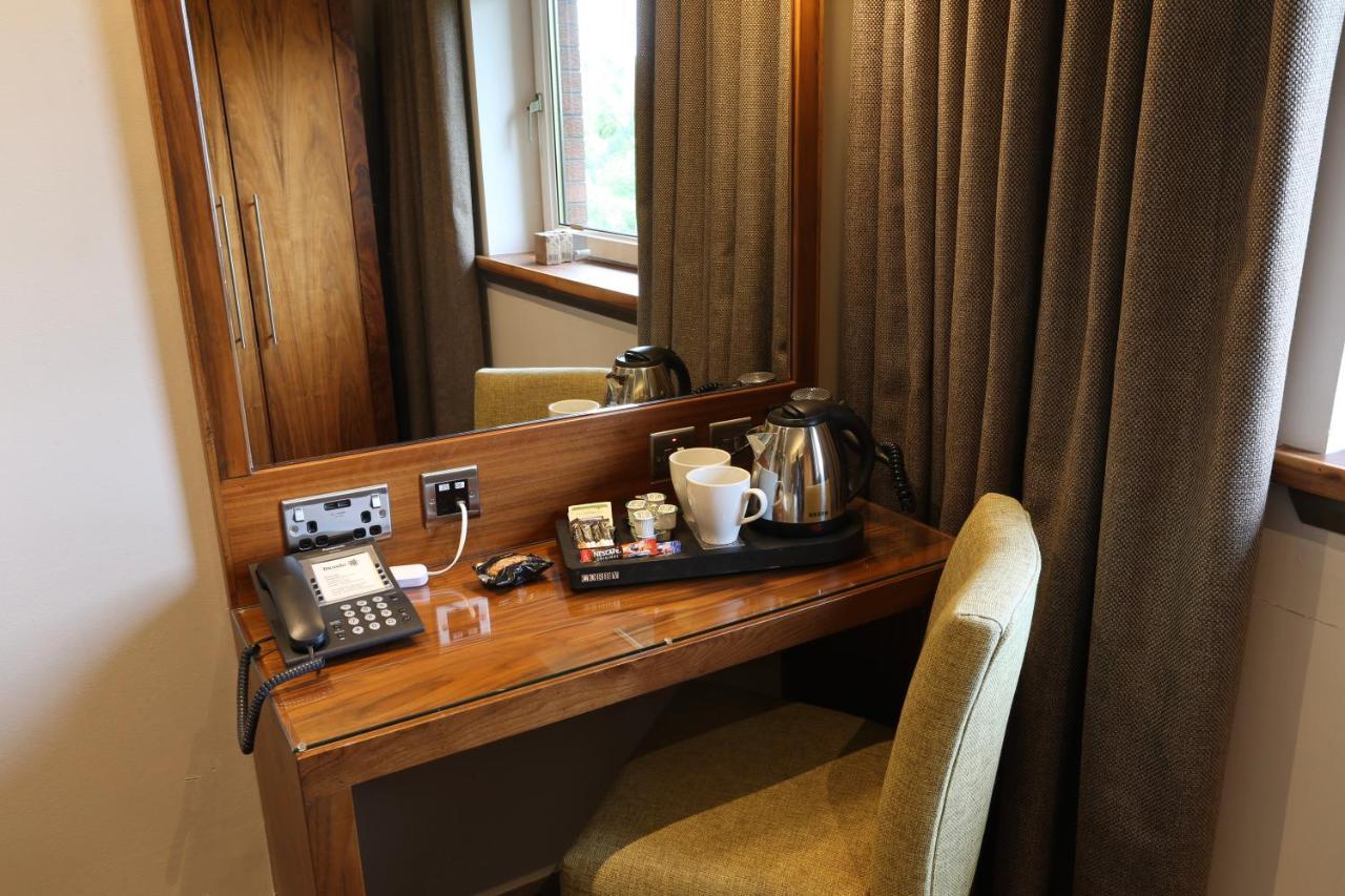 Mondo Hotel コートブリッジ エクステリア 写真